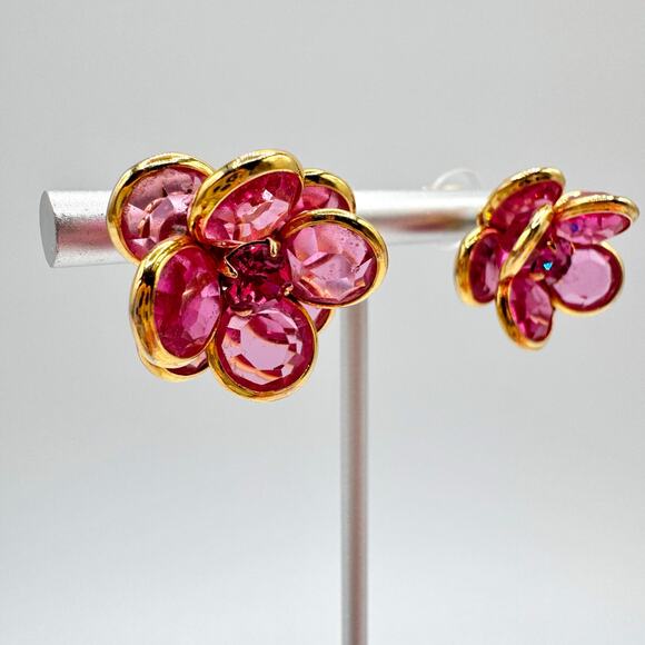Vintage Pink Austrian Crystal Cluster Flower Stud Earrings Sparkling Gold Tone - Picture 6 of 12